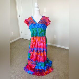 NWOT Avara Colorful Maxi Dress Size XXL.